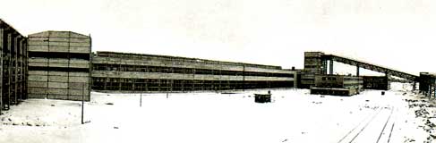 В 1975 году трестом «Вологдапромстрой» был введен в эксплуатацию завод объемно-блочного домостроения. Фотография 1975 года