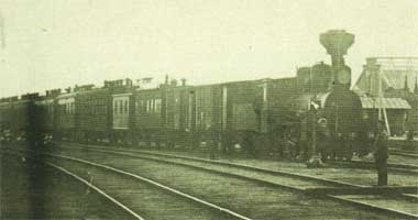 Прибытие пассажирского поезда на вокзал Вологды. Фото 1903 года.