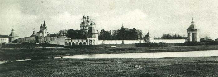 Cnaco-Прилуцкий монастырь, где в 1812 году хранились ценности, вывезенные из Москвы.