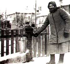 В 1938 году в Вологде устанавливаются автоматические водоразборные колонки. Фотография 1938 года