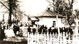 Деревянная часовня на могиле Николая Рынина на Богородском кладбище. Фотография конца XIX века